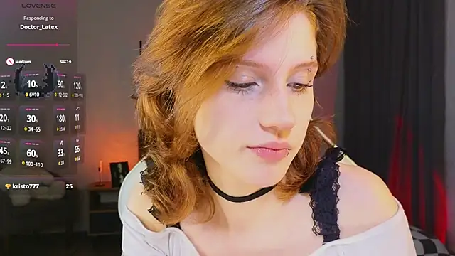 Snapshot of vampi_queen chatting on July 24, 2026, 9:46 pm vampi queen online show from July 24, 2026, 9:46 pm