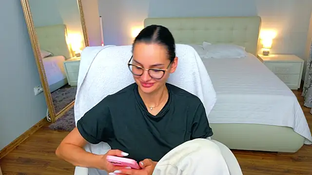 BabyyGirll  online show from July 24, 2026, 5:05 am