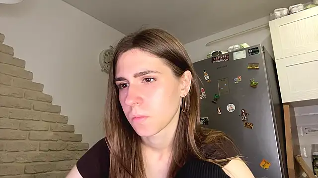 ZaraGuyette online show from May 17, 2026, 11:12 pm
