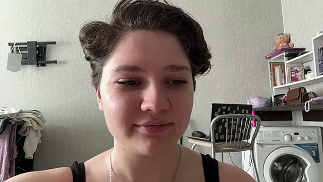 Snapshot of LizCumens chatting on May 15, 2026, 11:34 pm LizCumens online show from May 15, 2026, 11:34 pm