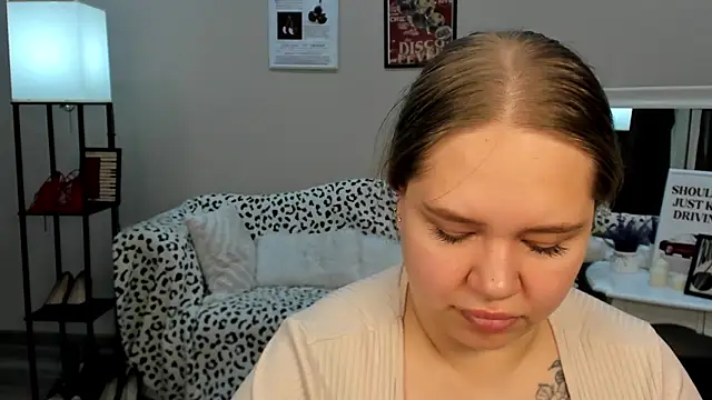 Snapshot of DianaKristol chatting on May 18, 2026, 4:07 am DianaKristol online show from May 18, 2026, 4:07 am