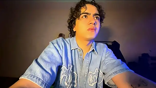 Snapshot of _ELIGOS_ chatting on May 31, 2026, 6:42 pm ELIGOS online show from May 31, 2026, 6:42 pm