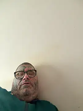 albertogg12 online show from May 16, 2026, 12:15 pm