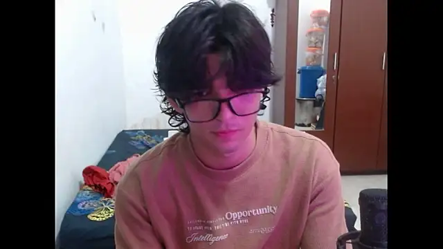 Snapshot of Archangel__ chatting on May 20, 2026, 4:40 am Archangel online show from May 20, 2026, 4:40 am