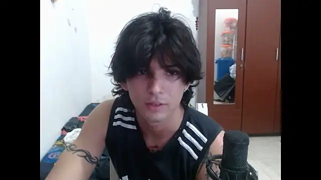 Snapshot of Archangel__ chatting on May 22, 2026, 3:35 am Archangel online show from May 22, 2026, 3:35 am