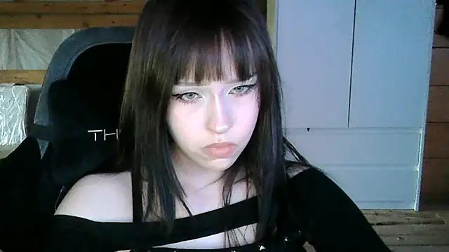Snapshot of NoirEva chatting on May 27, 2026, 4:59 pm NoirEva online show from May 27, 2026, 4:59 pm
