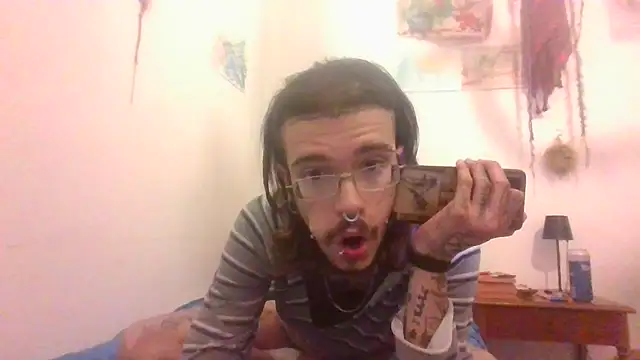 Snapshot of franchinopaneevino chatting on May 12, 2026, 8:06 pm franchinopaneevino online show from May 12, 2026, 8:06 pm