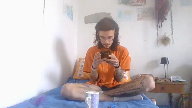 Snapshot of franchinopaneevino chatting on May 13, 2026, 2:47 pm franchinopaneevino online show from May 13, 2026, 2:47 pm