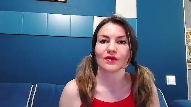 Snapshot of Margarett chatting on May 17, 2026, 4:47 pm Margarett online show from May 17, 2026, 4:47 pm