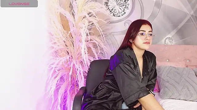 Ana sofia13 online show from May 19, 2026, 2:23 pm