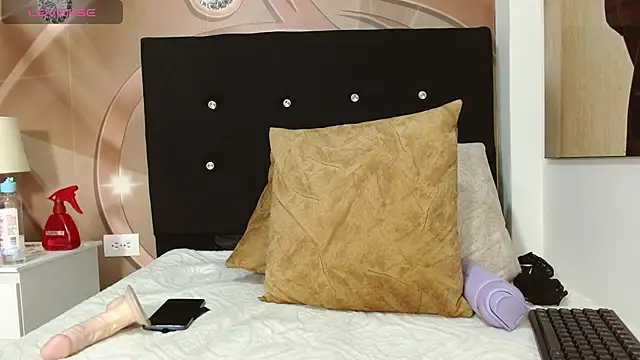 Ana sofia13 online show from July 28, 2026, 4:39 pm