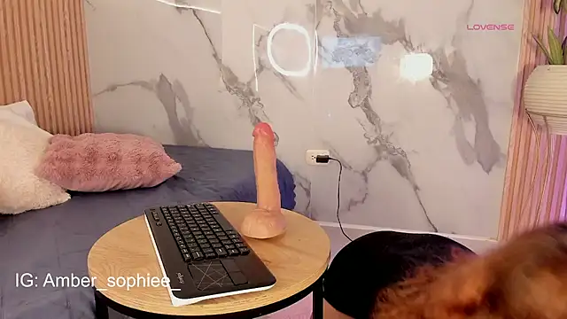 Amber sophie online show from July 19, 2026, 7:06 pm