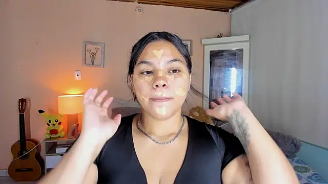 Snapshot of naomy_ruiz_ chatting on May 26, 2026, 11:50 am naomy ruiz online show from May 26, 2026, 11:50 am