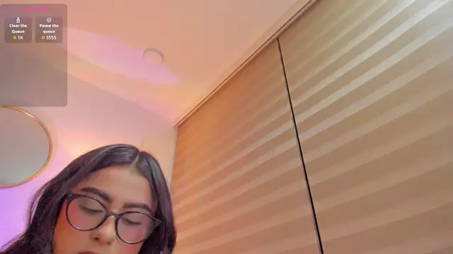 Snapshot of imsofia_dy chatting on June 6, 2026, 12:05 am imsofia dy online show from June 6, 2026, 12:05 am