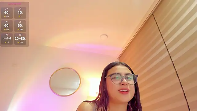 Snapshot of imsofia_dy chatting on June 15, 2026, 12:13 am imsofia dy online show from June 15, 2026, 12:13 am
