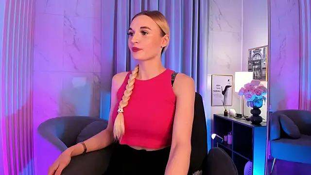 Mila  Lux online show from June 24, 2026, 8:52 pm