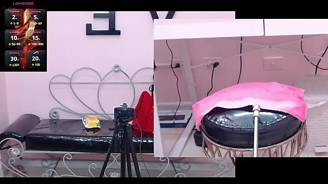 Aleusa  online show from May 25, 2026, 7:20 pm