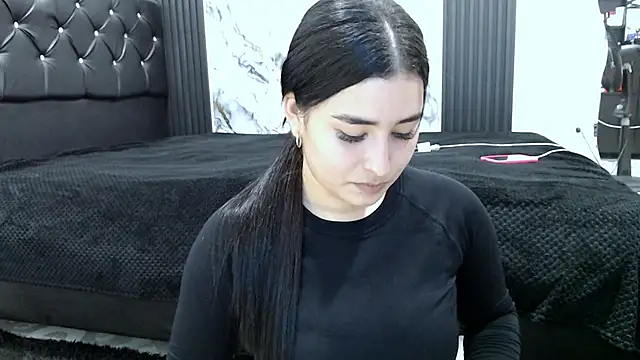 MiaReinig09 online show from July 2, 2026, 1:16 am