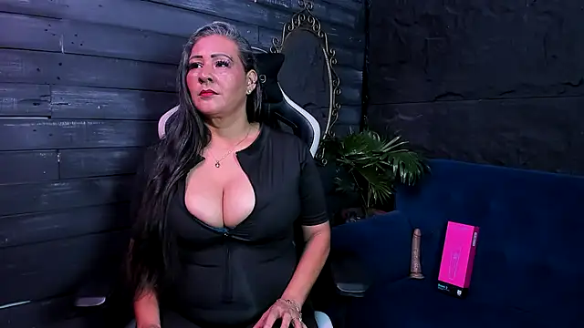 Victoria kyler online show from July 20, 2026, 2:04 am