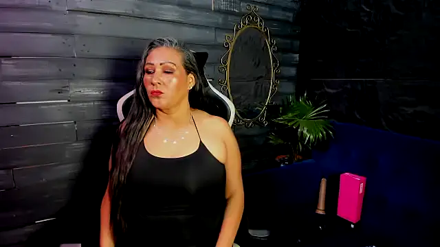 Victoria kyler online show from July 27, 2026, 1:23 am