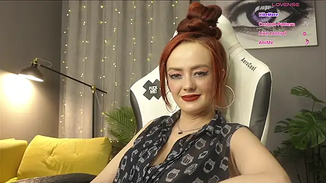 Snapshot of Megany chatting on November 11, 2025, 1:49 am Megany online show from November 11, 2025, 1:49 am