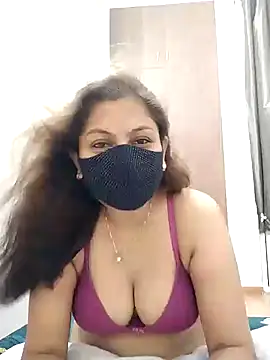 hot kiran2000 online show from July 24, 2026, 2:48 pm