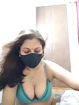 hot kiran2000 online show from July 28, 2026, 8:12 pm