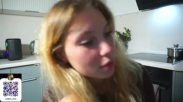 Sairallyn online show from July 28, 2026, 4:39 pm