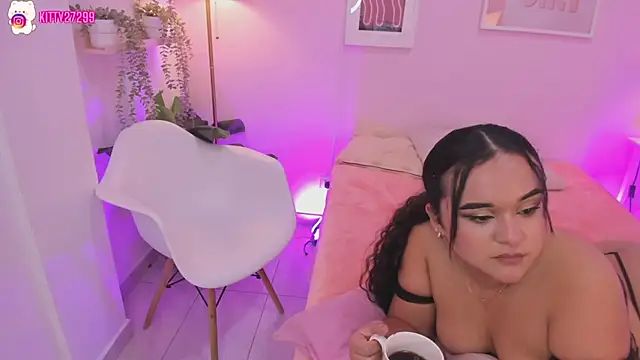 Kitty lulu  online show from July 9, 2026, 4:27 am