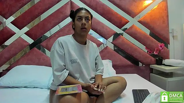 keylli vega online show from May 14, 2026, 12:01 pm