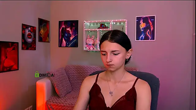 Snapshot of caroline_honeyy chatting on June 16, 2026, 9:45 am caroline honeyy online show from June 16, 2026, 9:45 am