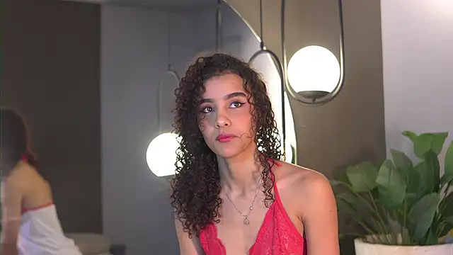 Snapshot of SeleneMous chatting on May 19, 2026, 12:22 pm SeleneMous online show from May 19, 2026, 12:22 pm