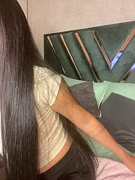 Megan pink18 online show from May 30, 2026, 4:53 am