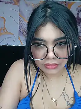 luxuryluna online show from June 11, 2026, 2:53 am