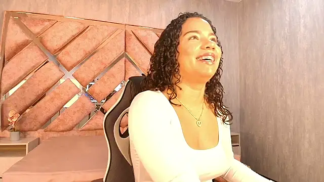 TamaraaHoney online show from May 15, 2026, 12:34 pm