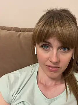 Snapshot of Kamilochka29511 chatting on May 21, 2026, 5:20 pm Kamilochka29511 online show from May 21, 2026, 5:20 pm