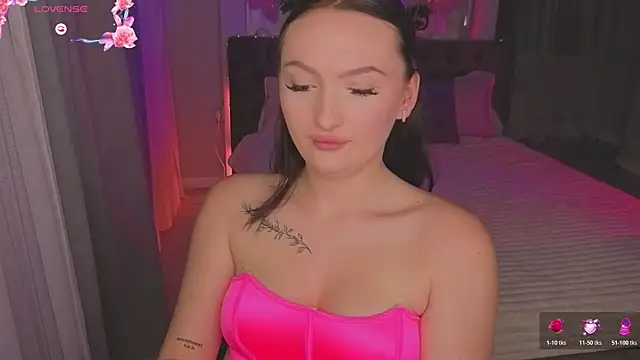 MizLouLou online show from May 29, 2026, 2:20 am