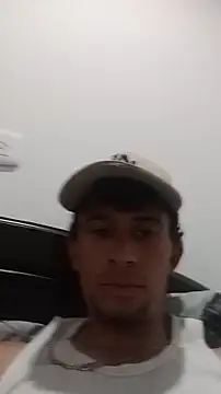 Snapshot of El_CharlyX69X chatting on June 8, 2026, 7:03 pm El CharlyX69X online show from June 8, 2026, 7:03 pm