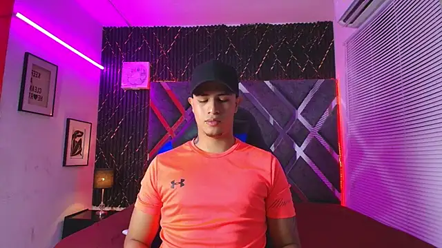 dominic connor online show from July 10, 2026, 3:33 am