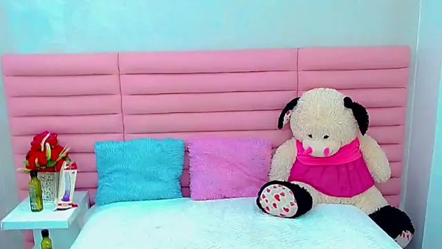 Snapshot of ariadnna_princes chatting on May 18, 2026, 7:14 am ariadnna princes online show from May 18, 2026, 7:14 am