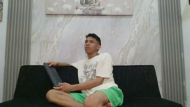RONALDA HOT26 online show from July 24, 2026, 1:14 am