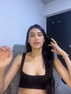 Snapshot of _BellaCute_ chatting on June 10, 2026, 7:51 am BellaCute online show from June 10, 2026, 7:51 am
