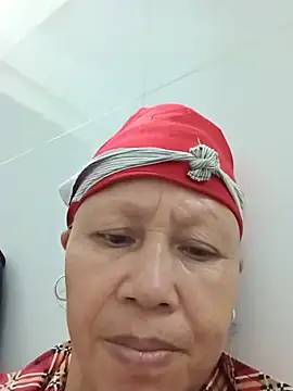 zanalove online show from May 19, 2026, 12:44 pm