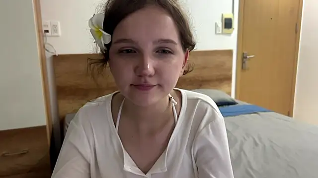 Snapshot of MarryWish1 chatting on May 29, 2026, 7:12 pm MarryWish1 online show from May 29, 2026, 7:12 pm