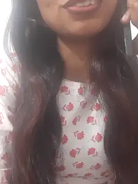 Snapshot of sexy_rubina89 chatting on June 1, 2026, 4:36 am sexy rubina89 online show from June 1, 2026, 4:36 am