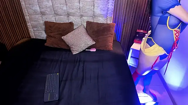Ambar a Camilo online show from July 24, 2026, 12:58 pm