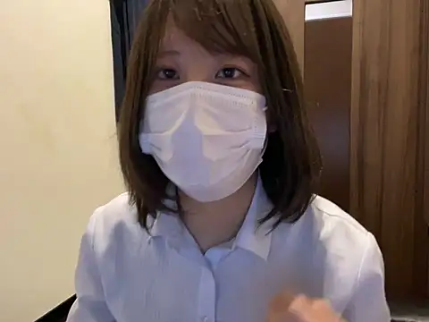 Snapshot of miniminimo_o chatting on June 7, 2026, 10:19 am miniminimo o online show from June 7, 2026, 10:19 am