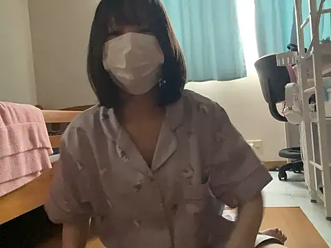Snapshot of miniminimo_o chatting on June 7, 2026, 11:08 pm miniminimo o online show from June 7, 2026, 11:08 pm