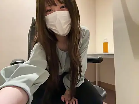 Snapshot of miniminimo_o chatting on July 24, 2026, 10:24 am miniminimo o online show from July 24, 2026, 10:24 am