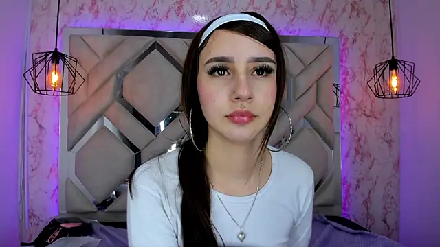Snapshot of leri_rose_ chatting on July 28, 2026, 4:39 pm leri rose online show from July 28, 2026, 4:39 pm